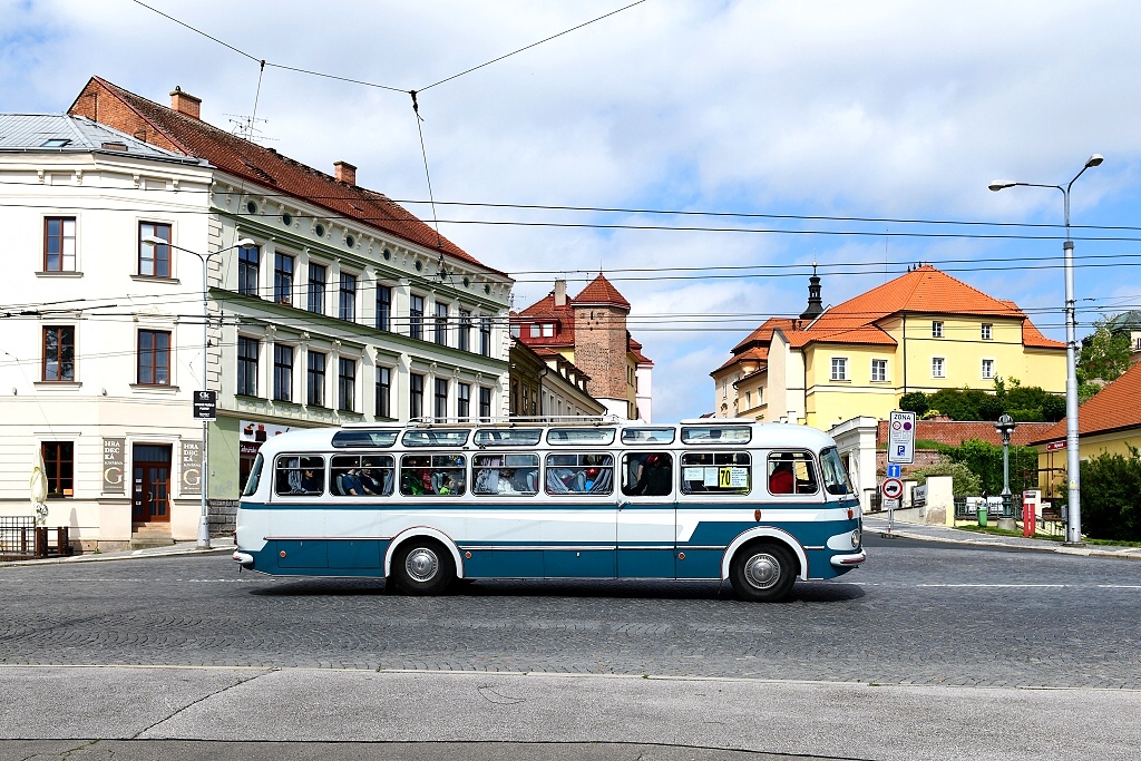 Škoda 706 RTO LUX u krajského soudu