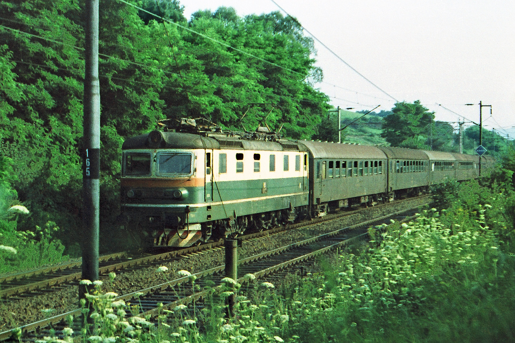 E669.2071 Ústí u Vsetína (13.8. 1985)