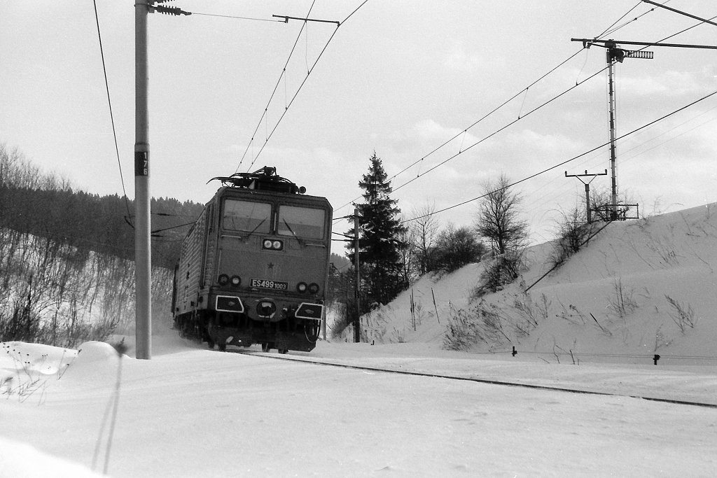 ES499.1003 Ústí u Vsetína (20.2. 1985)