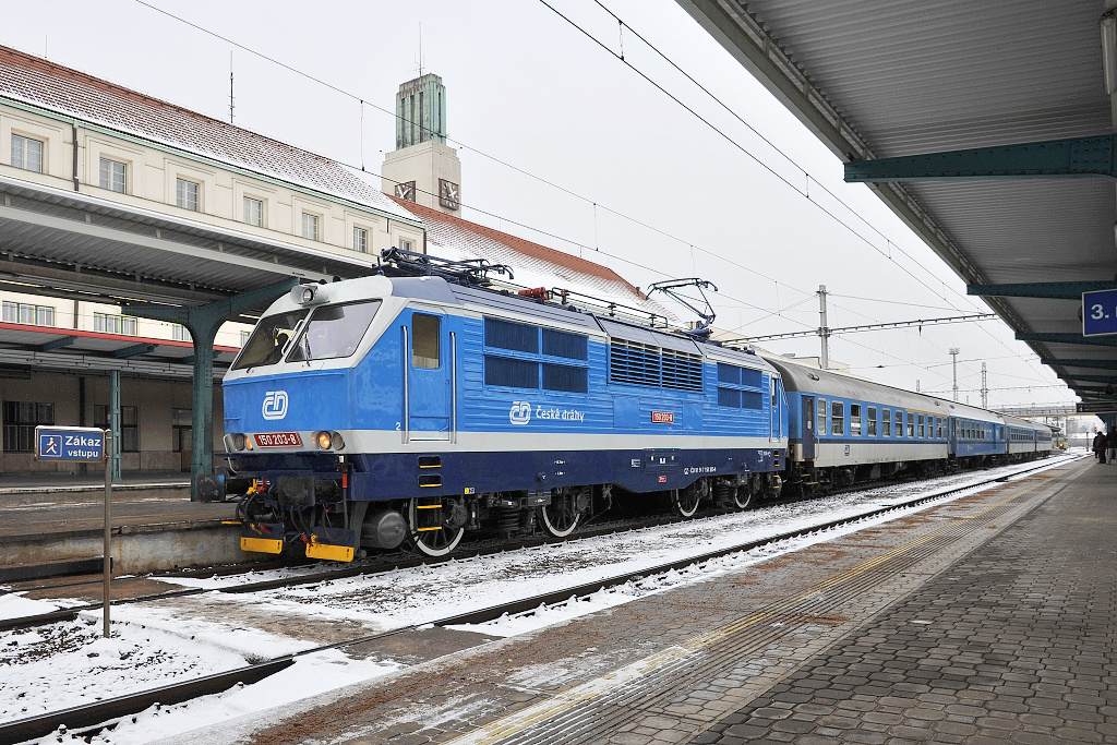 150.203 Hradec Králové (22.1. 2014) - po příjezdu R 927 od Prahy