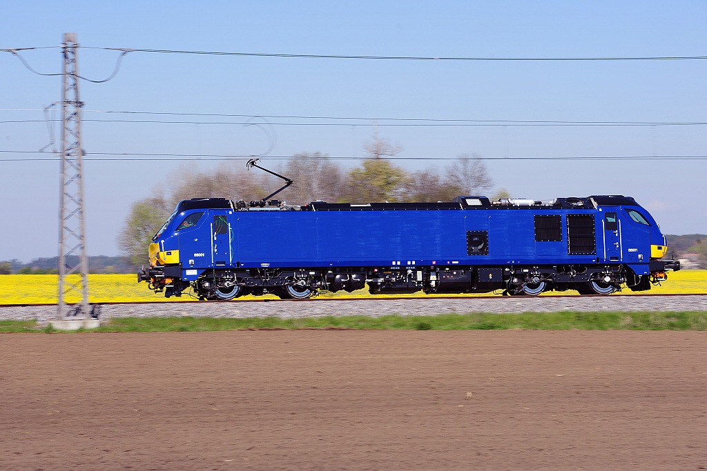 Class 88.001 Testdrive, Velim (CZ) - Lokomotiva řady 88.001 při zkušebních jízdách (29.4. 2016)