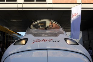 InnoTrans 2012 - Berlín (19.9. 2012) - prototyp nové generace hnacích vozů pro soupravy Talgo pod názvem Avril