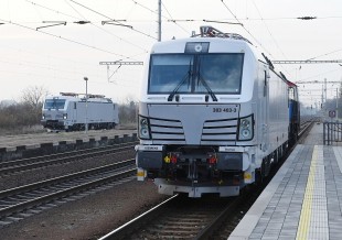 Dal lokomotivy Vectron pro Metrans