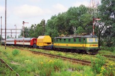 181.114 HK Slezské Předměstí (22.7. 1992) - zkušební jízdy s vozem 994 5000 s lokomotivou 141.058