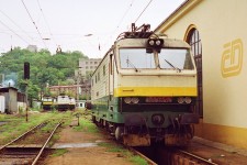 150.015 Praha Masarykovo ndra, depo (8.9. 1995) - spolen s (zleva) 150.024, 013, 007