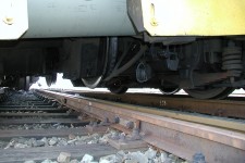 Stéblová (28.2. 2003) - detailní pohled na podvozky obou lokomotiv po nehodě