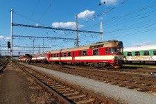 Hradec Krlov (10.6. 2006) - nehoda dvou posunujcch souprav (854.222 a 854.204)