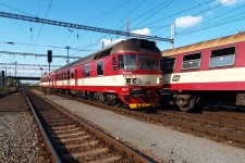 Hradec Krlov (10.6. 2006) - nehoda dvou posunujcch souprav (854.222 a 854.204)