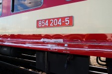 Hradec Králové (10.6. 2006) - nehoda dvou posunujících souprav (854.222 a 854.204)