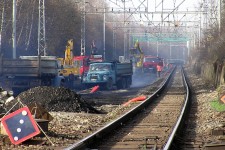 Choceň (18.3. 2004) - práce na železničním spodku 1. koleje a koleje směr Litomyšl