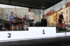 Charlie Straight (4.7. 2013) - koncert v rámci Juniorského mistrovství světa v orientačním běhu JWOC TOUR 2013 v Hradci Králové