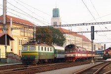 141.052 Hradec Králové (27.9. 2006) - společný odjezd s 854.207