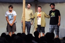 Vosto5 - Stand'artní kabaret (24.6. 2014) - 15. ročník Open Air Programu Mezinárodního divadelního festivalu Divadlo evropských regionů HK