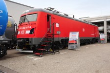 Dvousystémová šestinápravová  lokomotiva (15kV 16,7Hz + 25kV 50Hz) z produkce Trans Montana 