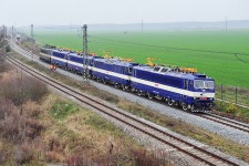 363.103 Velim (29.11. 2014) spolen s 363.104,142,138,106