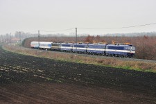 363.103 Velim (29.11. 2014) spolen s 363.104,142,138,106 a dvma mcmi vozy