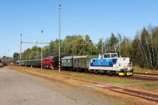 111.019 Hradec Krlov-Slezsk Pedmst (27.9. 2015) - konvoj do esk Tebov s 423.009+T679.1529+841.015