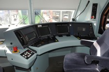 InnoTrans 2012 - Berln (19.9. 2012) - stanovit strojvedoucho elektrick lokomotivy firmy Bombardier