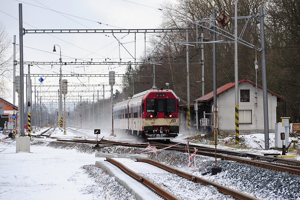 Prjezd R 1270 z Pardubic do Liberce pes stanici Stblov