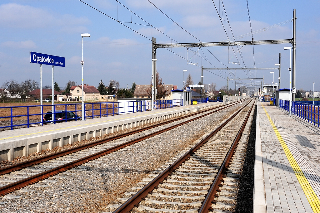 Opatovice nad Labem, nová zastávka Opatovice nad Labem, nová zastávka