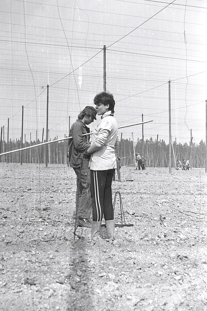 Zdena, Bohou (Vinaice 04/1986)